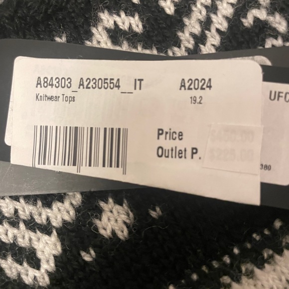 Versace Women’s knitted Sweater Vest - Picture 4 of 9